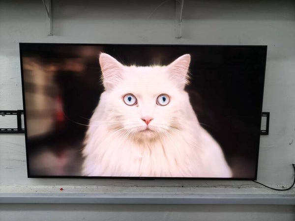 USED Hisense 75 inch Mini-LED 4K SMART TV Model: 75UX