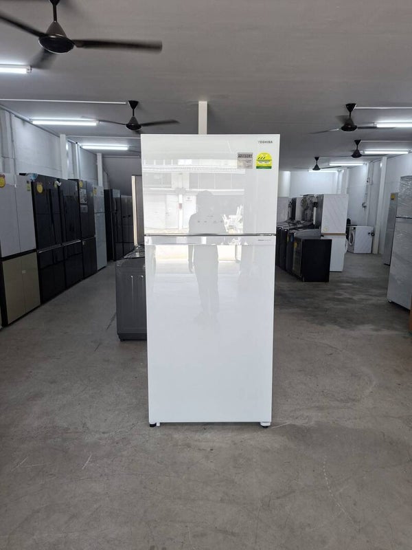 USED TOSHIBA 597L Top and Bottom White Fridge With Auto Icemaker Model: GR-RT835WE-PGX(B5)