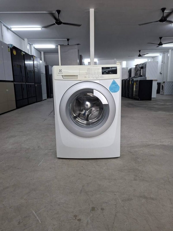 USED ELECTROLUX 8KG FRONT LOAD WASHER  Model: EWF12843