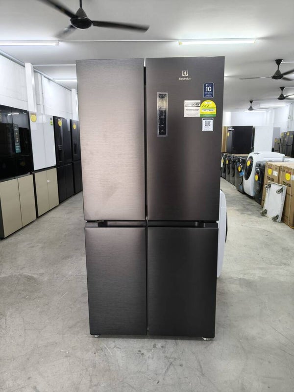 ELECTROLUX 497L French Foor Refrigerator Model: EQE4900B-B Display Set
