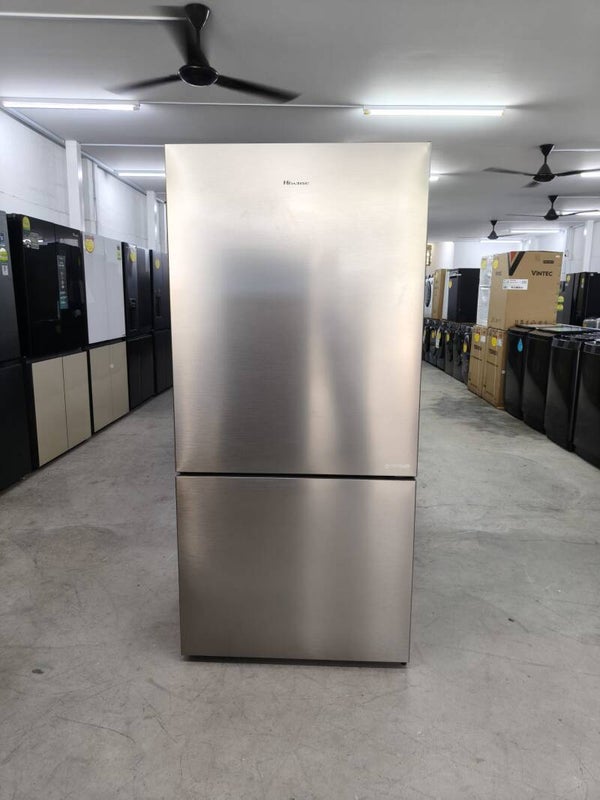 HISENSE 504L bottom freezer Model: RB650N4SSV  Display Set