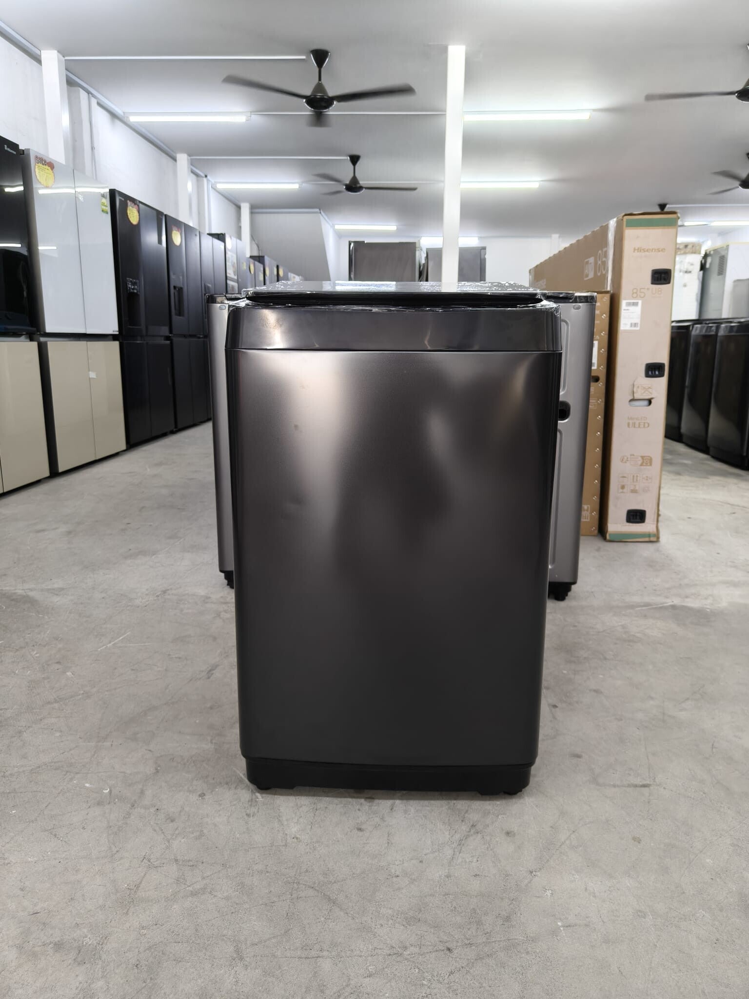 HISENSE 9KG TOP LOAD WASHER MODEL: WT90F30 Display set