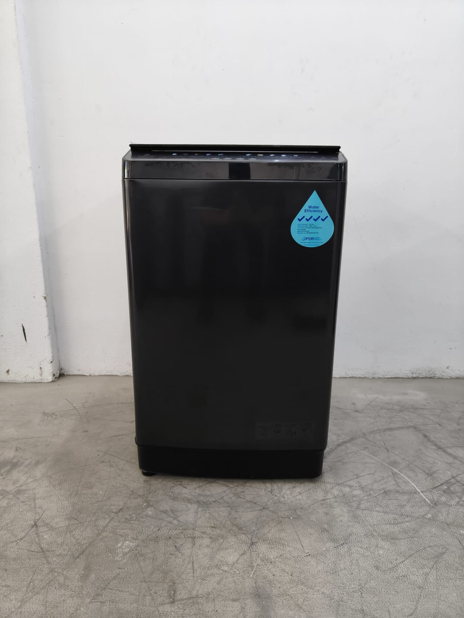 HISENSE 13kg Top Load Washer Model: WTJH1313UB Display Set
