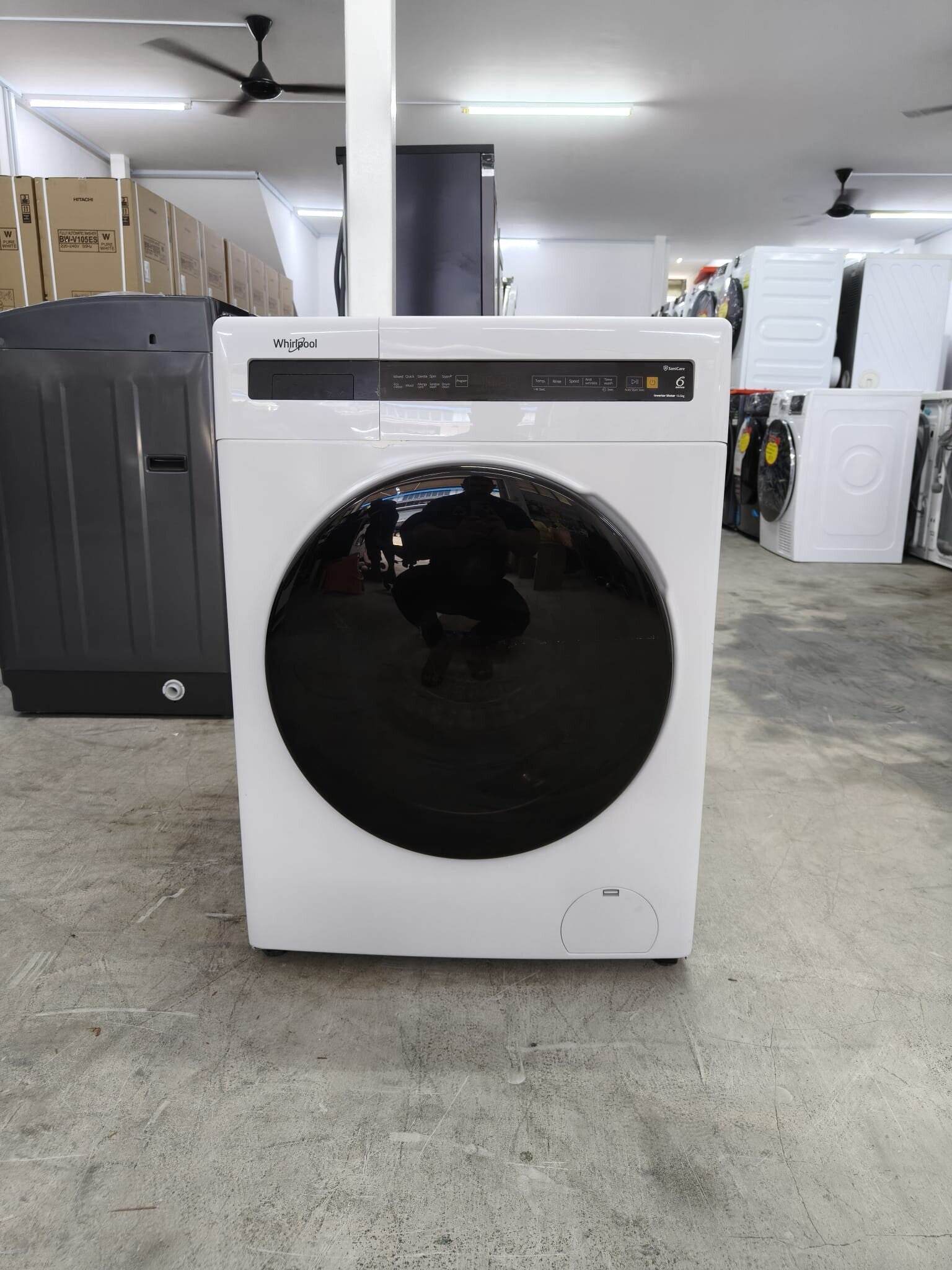 USED WHIRLPOOL 10.5kg SaniCare Front Load Washer  Model: FWEB10502GW