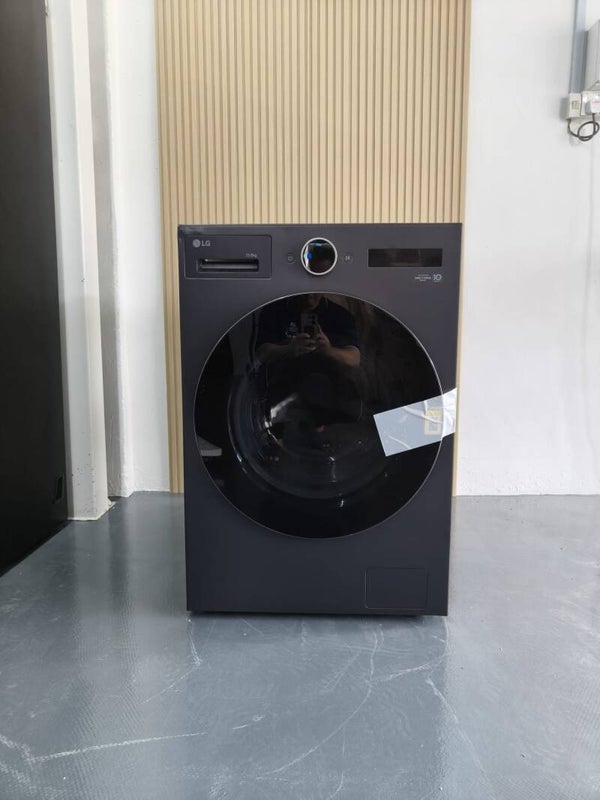 LG 15KG/8KG FRONT LOAD WASHER/DRYER Model: F2515RNTG