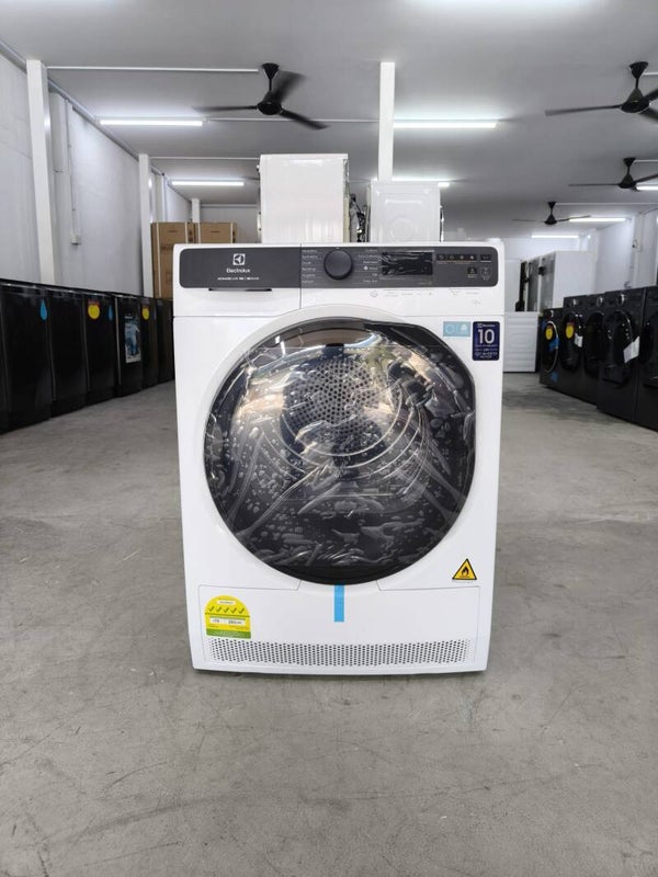 ELECTROLUX 9kg ULTIMATECARE 700 HEATPUMP DRYER DISPLAY SET Model: EDH903R7WC