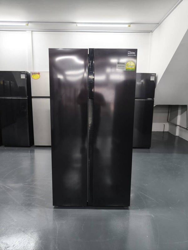 MIDEA 548L SIDE BY SIDE FRIDGE Model: MDRS710FIE28SG  Display set