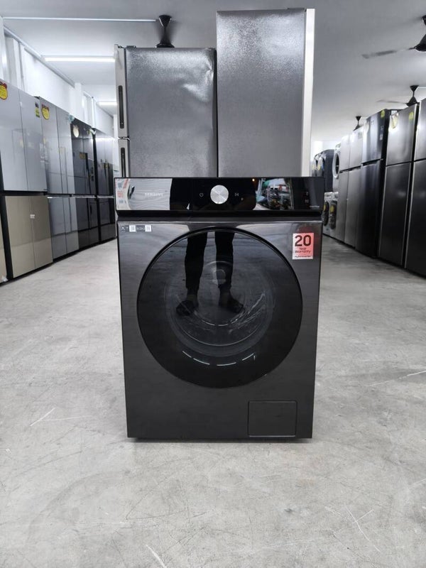 USED SAMSUNG 13/8KG BESPOKE AI LAUNDRY WASHER DRYER Model: WD13BB944DGBFQ Condition: 8/10