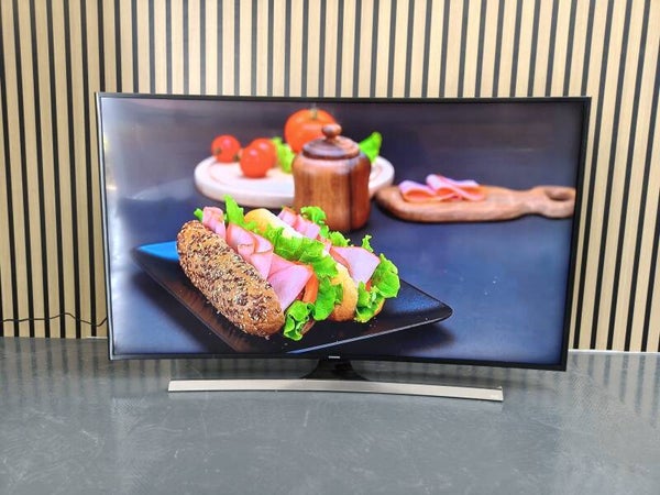 USED SAMSUNG 55" UHD 4K Curved Smart TV Series 6 Model: UA55JU6600