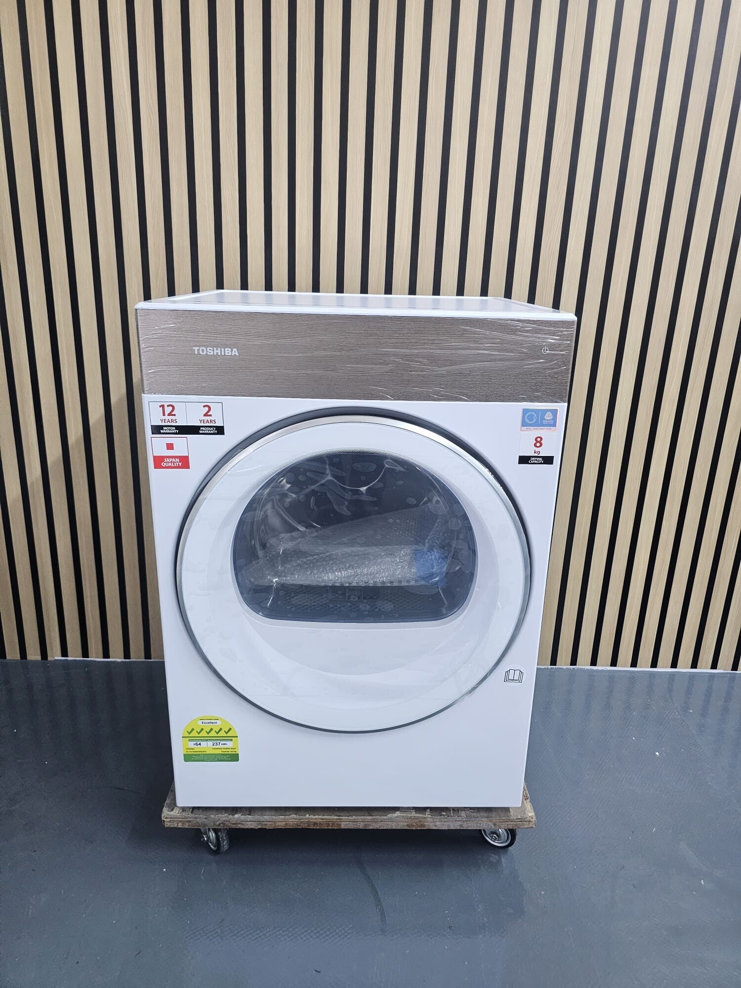 TOSHIBA 8kg Heatpump Dryer  Model: TD-T37BS90HWS(WT)