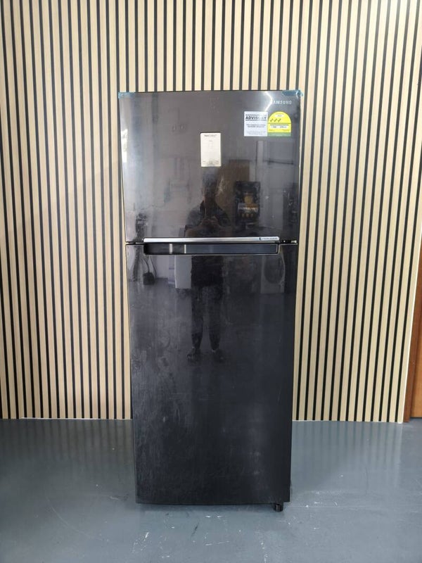 USED SAMSUNG 454L top and bottom fridge Model: RT46K6237BS