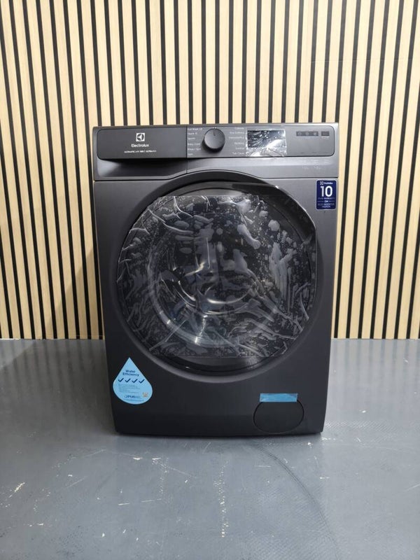 ELECTROLUX 9kg Front Load Washing Machine Model:EWF9023P5SC UltimateCare 500