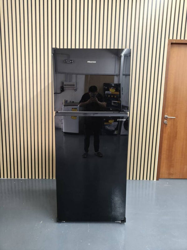 HISENSE 424L DOOR TOP MOUNT FRIDGE Model: RT549N4SW-MBU2 2