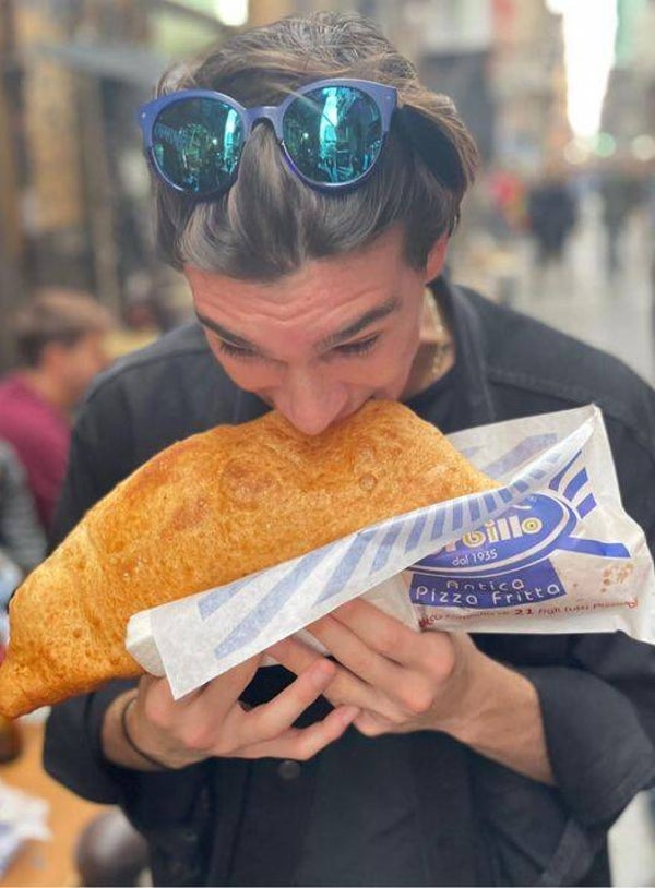 Street Food Tour di Napoli tra arte, cultura e tradizione gastronomica