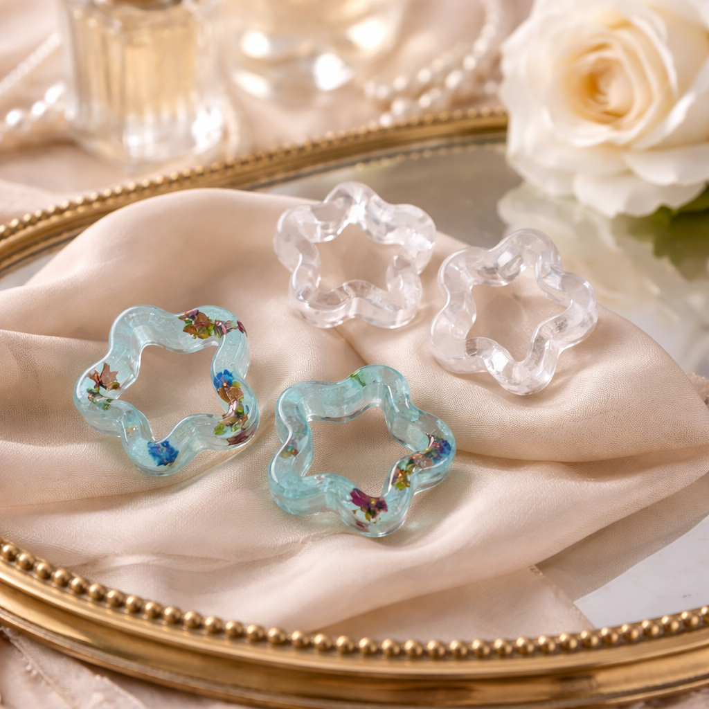 Lot de 2 paires de boucles d’oreilles pampilles en résine – Ø 1 cm - réf 266