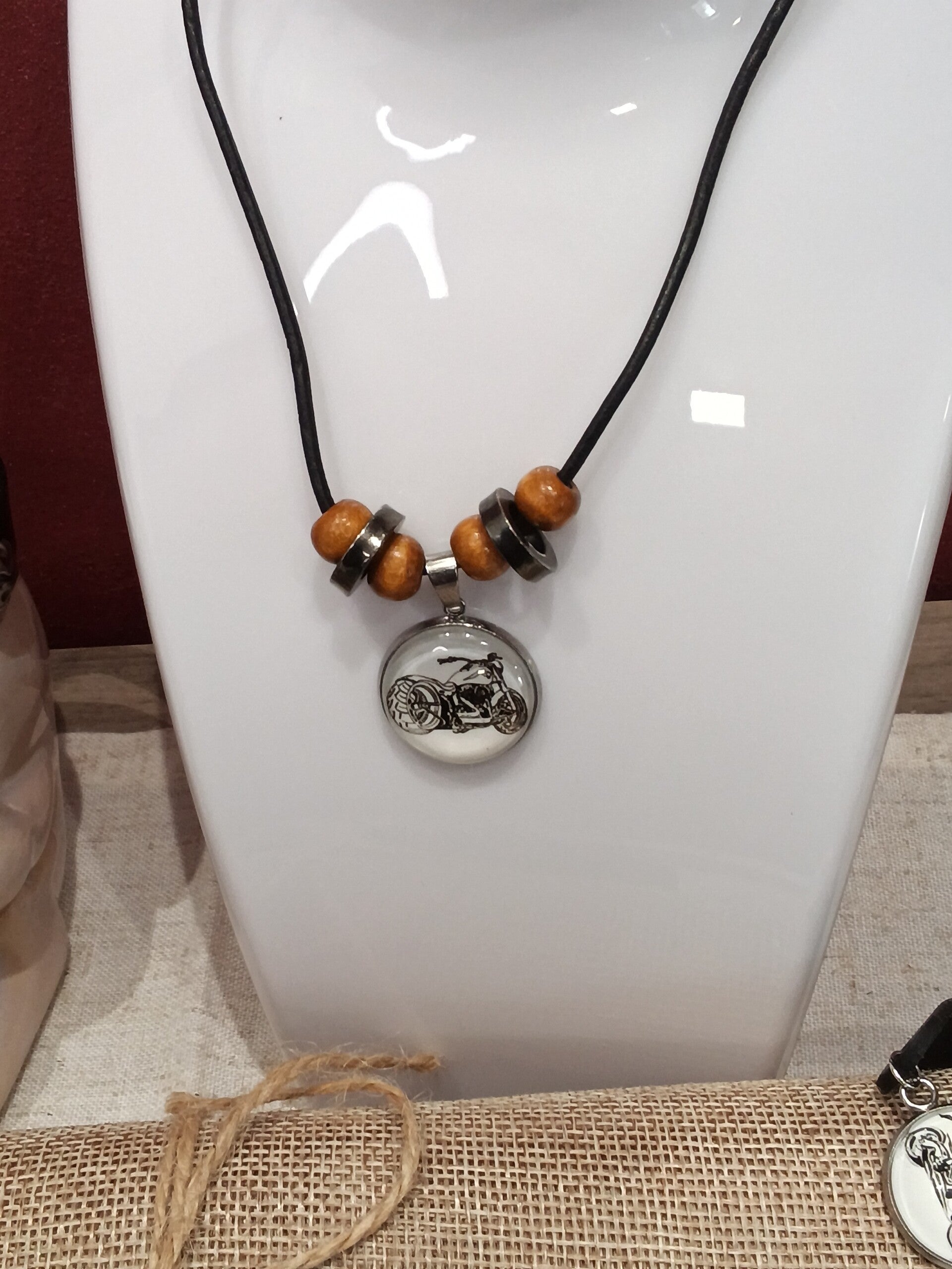 Collier moto custom