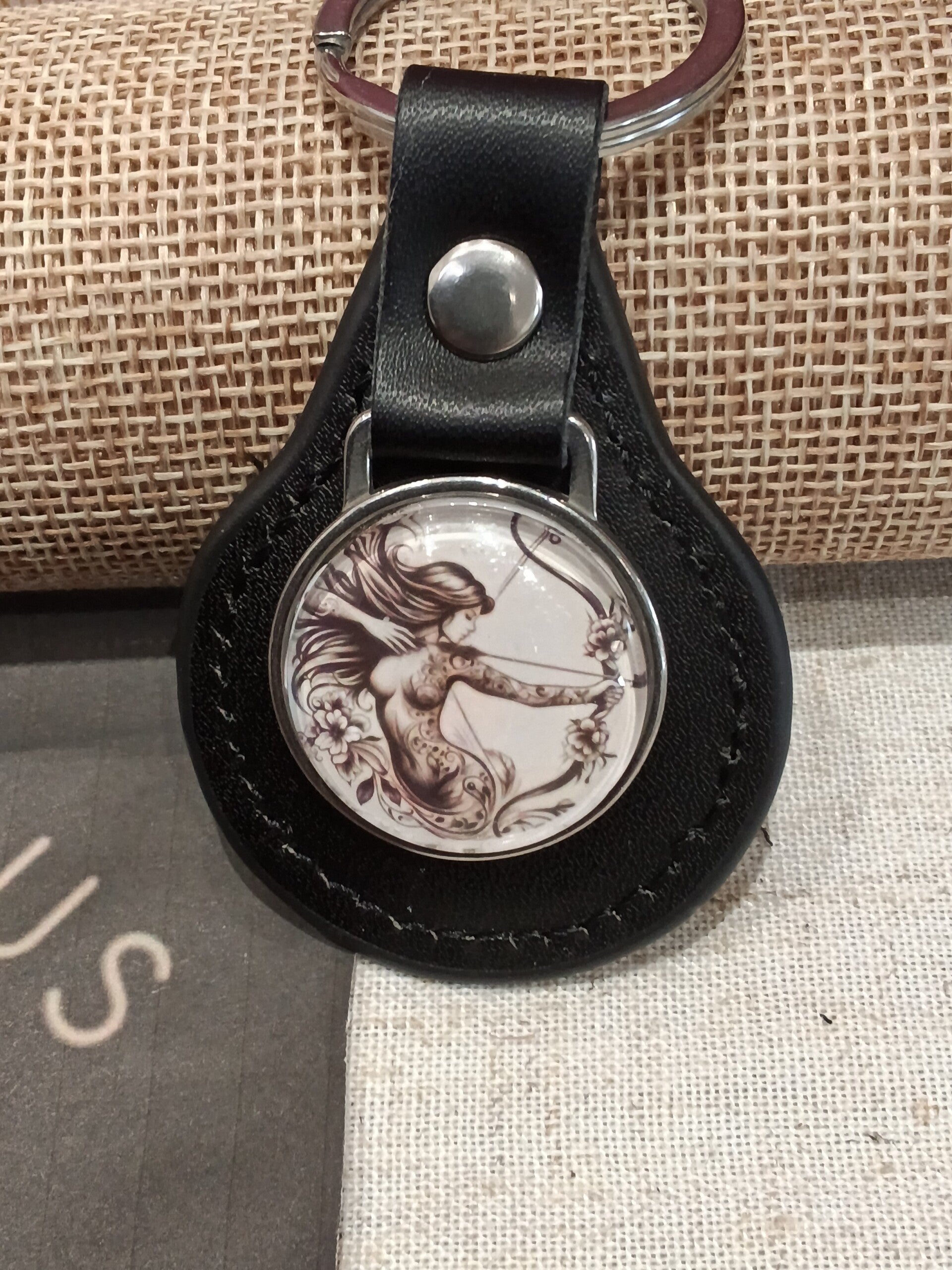 Porte clefs femme arc