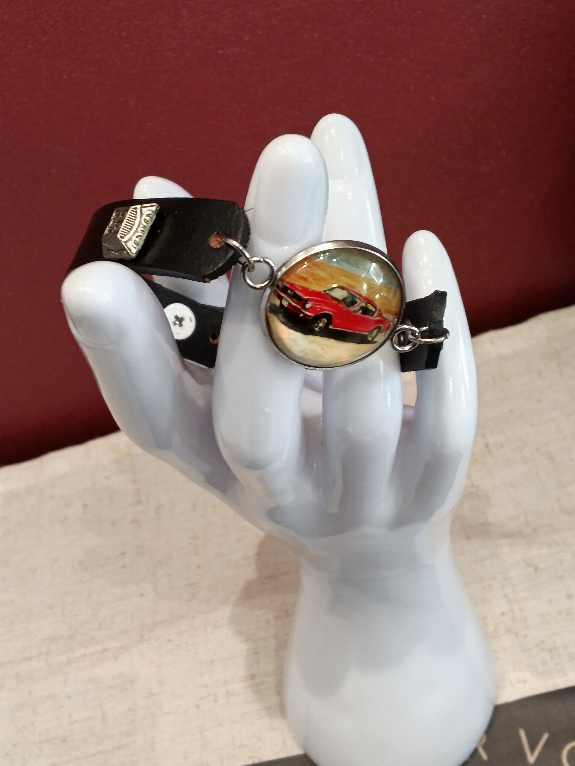 Bracelet mustang avec rivet  largeur 12 mm