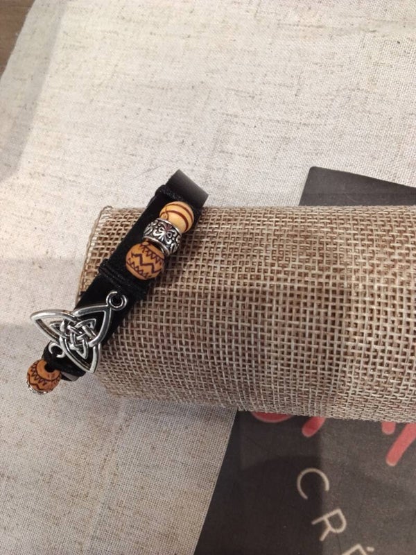 Bracelet viking et bois