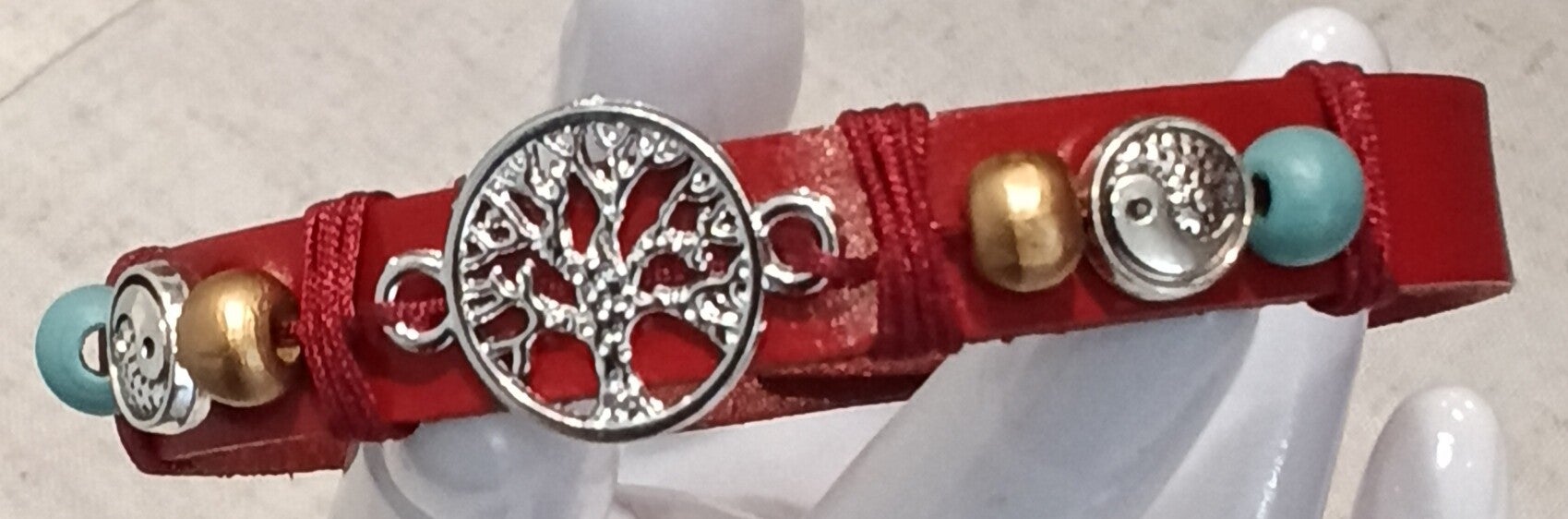 Arbre de vie rouge et ying Yang
