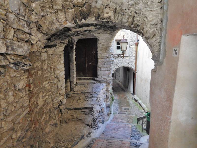 Triora bergdorp italiyos.jouwweb.nl