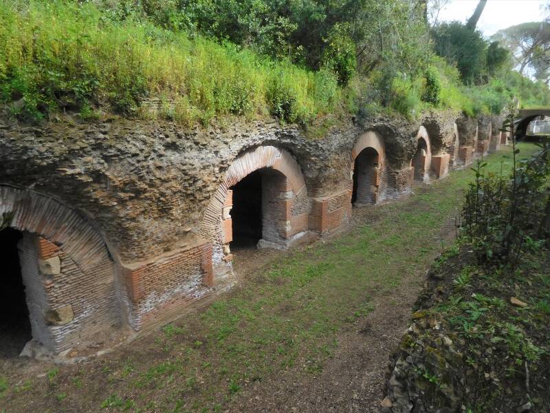 Porto de Claudio, dit is een soort terrein voor opslag van goederen die per schip hierheen vervoerd werden