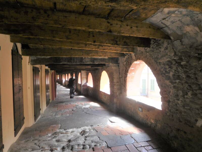 hier liepen vroeger de ezels in Brisighella