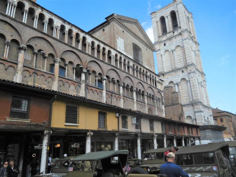 Ferrara, bekend van de marmer maar de stad mag er ook zijn met het kasteel onder andere