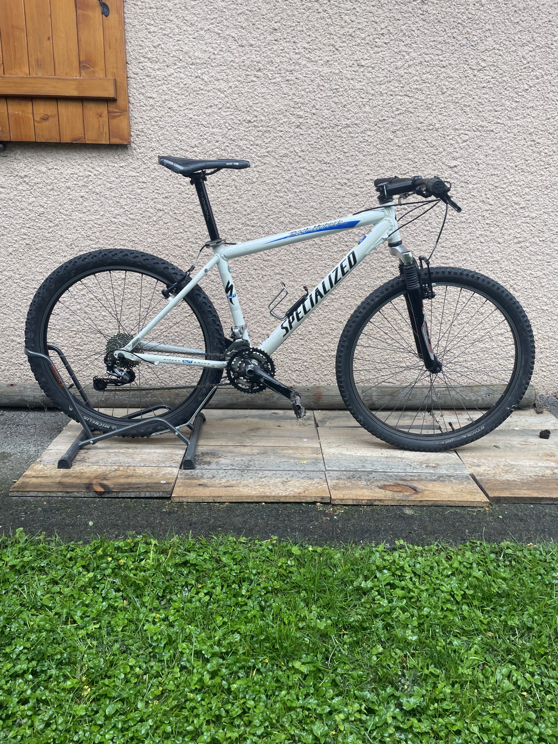 Specialized Hotricker Taille S WHT