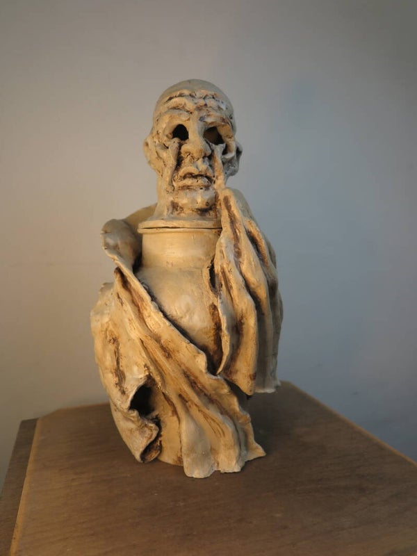 Weepers Urn 1 (after Pleurants)