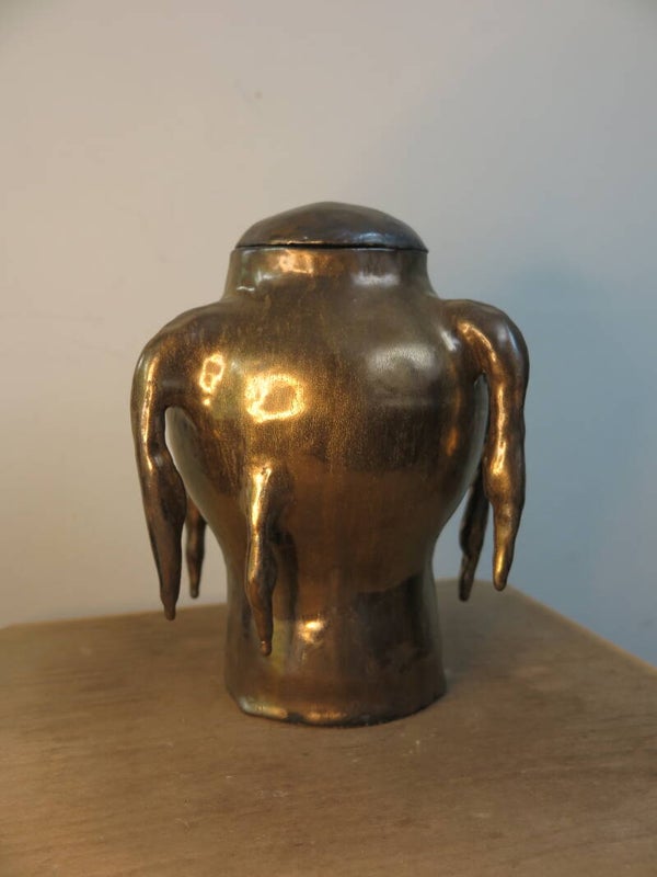 Weepers Urn 2