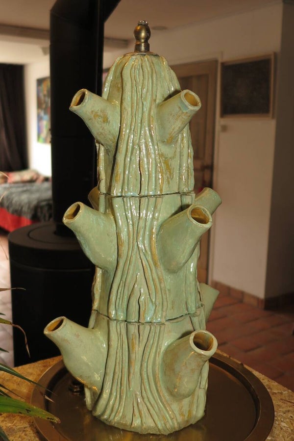 Robust Tulip Vase Fountain