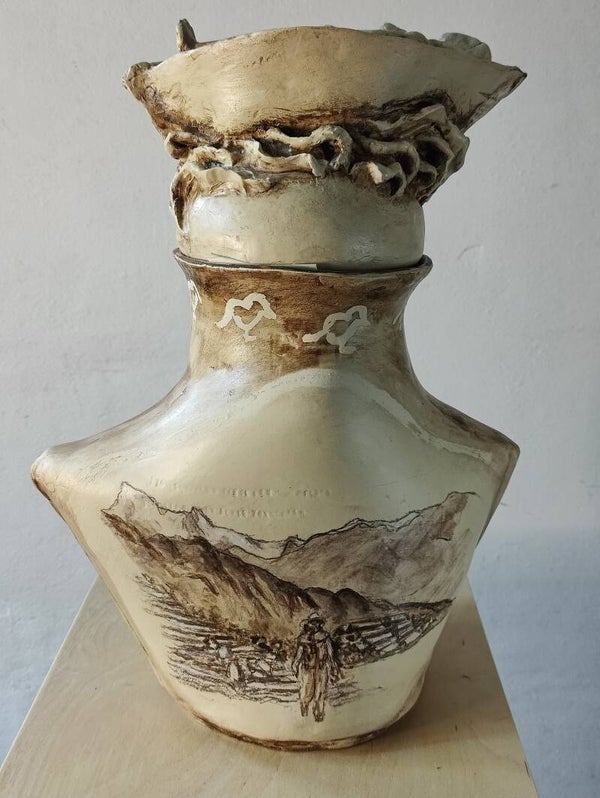 Urn 'Crossing River Styx' 2 (n.t.k.)