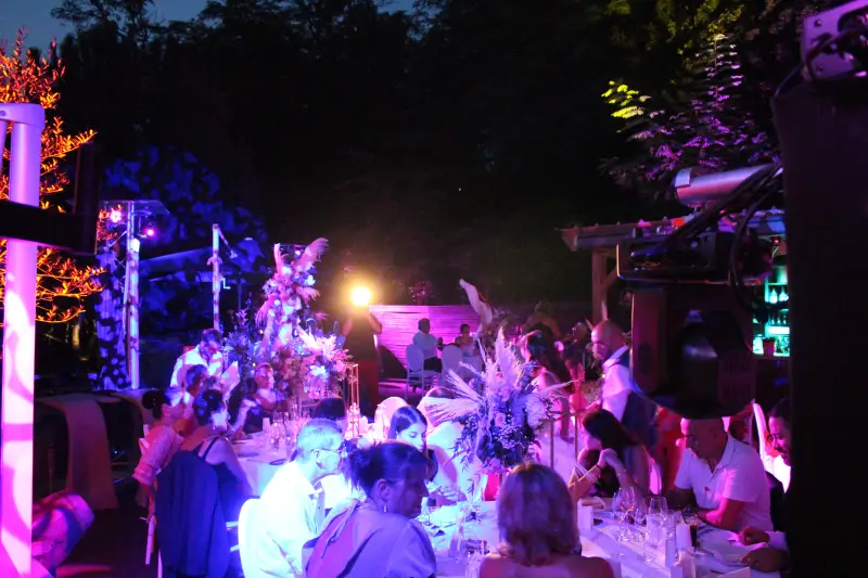 C-MiX Événementiel – DJ professionnel pour soirées d’entreprise en Occitanie.webp