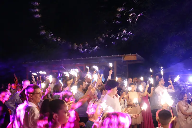 C-MiX Événementiel – DJ professionnel pour soirées d’entreprise en Occitanie.webp