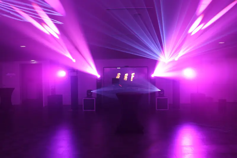 C-MiX Événementiel – DJ professionnel pour soirées d’entreprise en Occitanie.webp