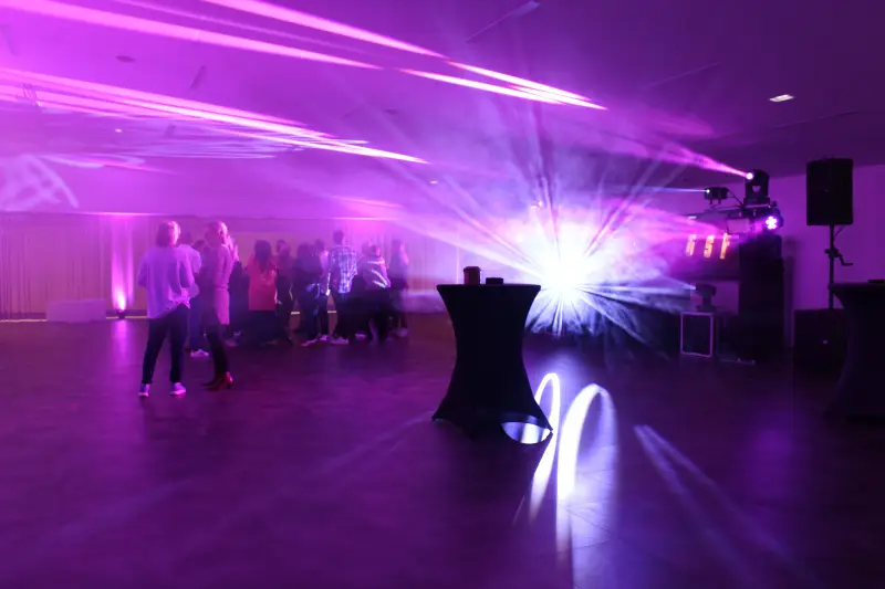 DJ &amp; ambiance sonore pour événements professionnels – Entreprises &amp; collectivités.webp