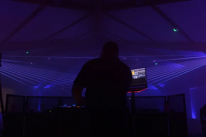 .DJ &amp; ambiance sonore pour événements professionnels – Entreprises &amp; collectivitéswebp