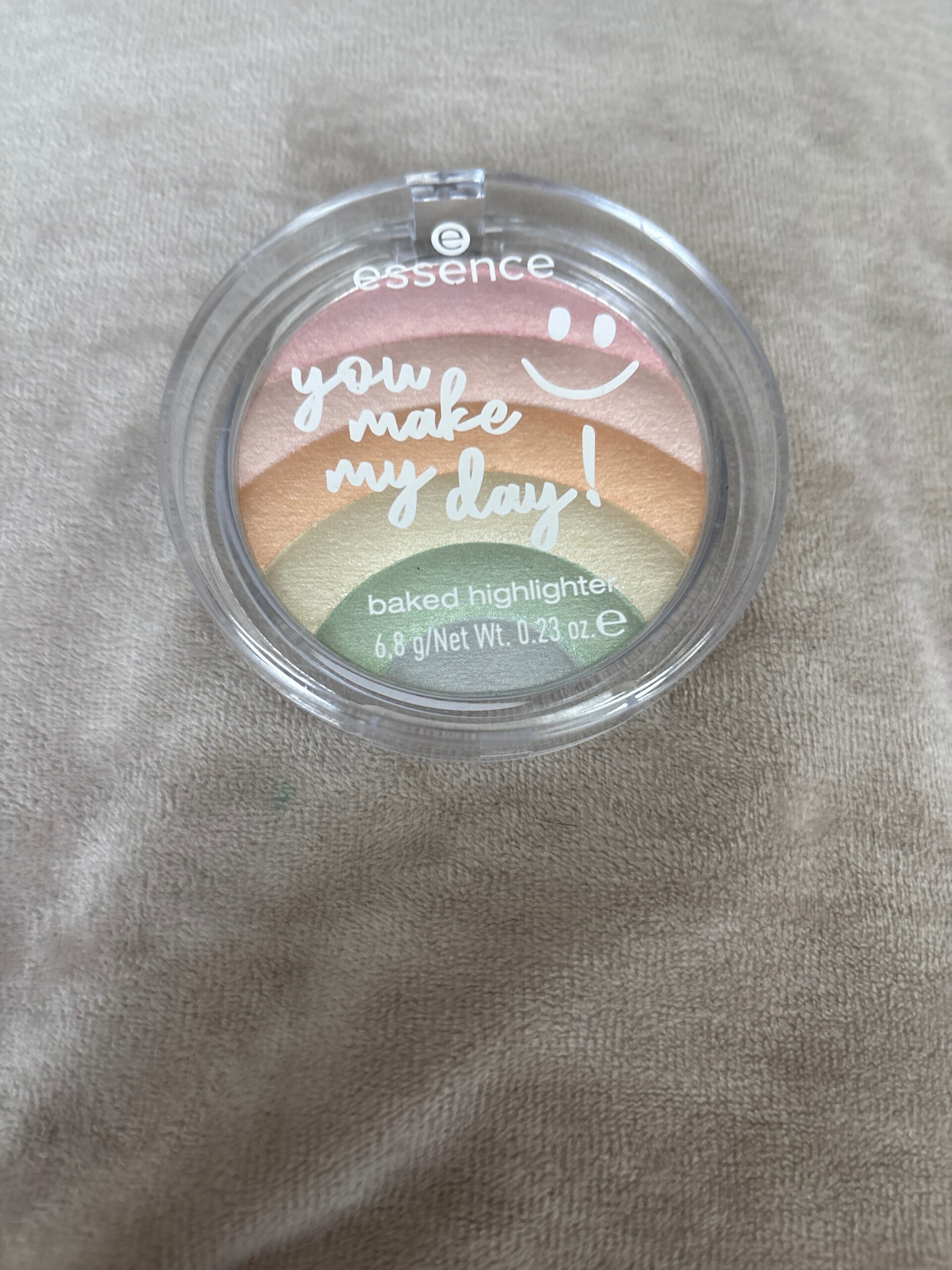 essence you make my day baked highlighter