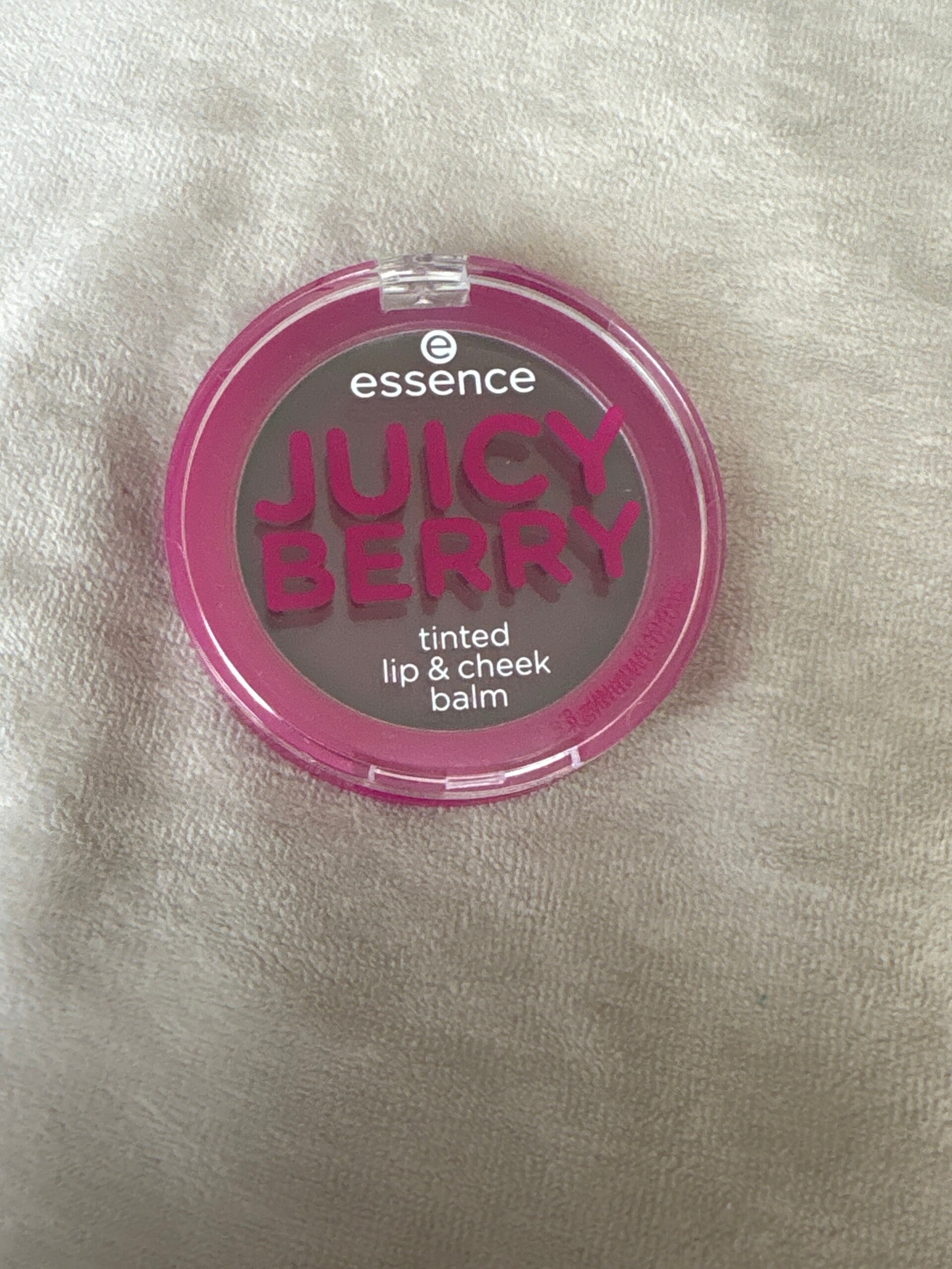 essence juicy berry tinted lip en cheek balm