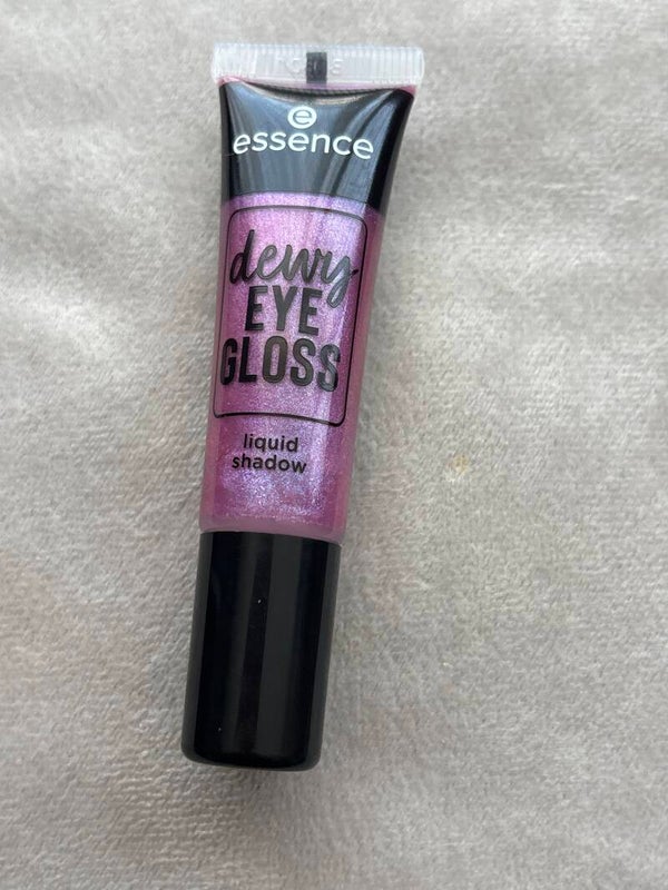 essence dewy eye gloss liquid shadow galaxy gleam