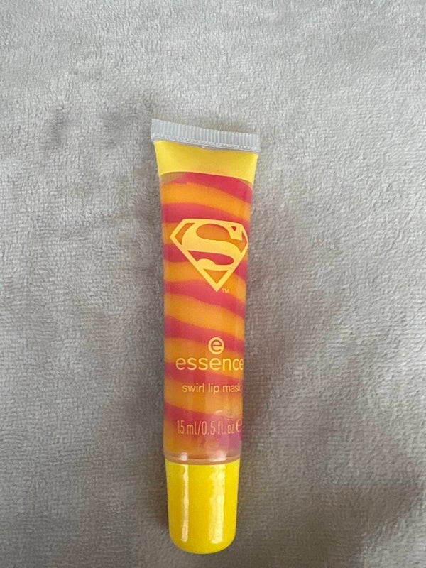 essence superman collectie swirl lip mask