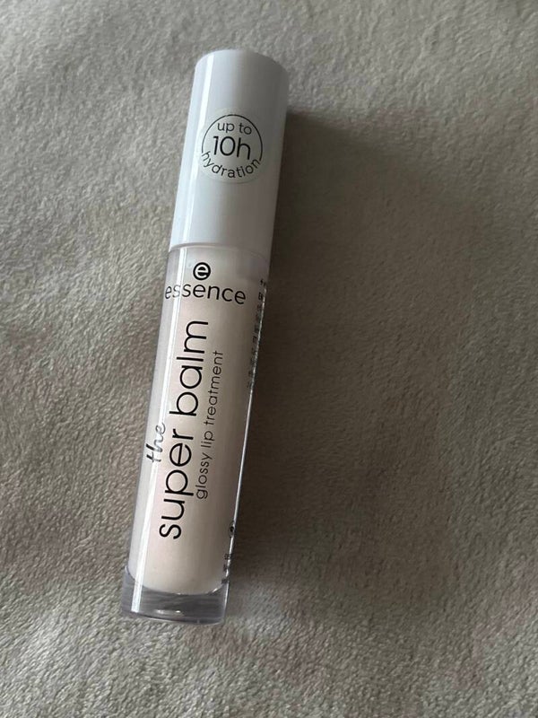 essence the super balm glossy lip treatment