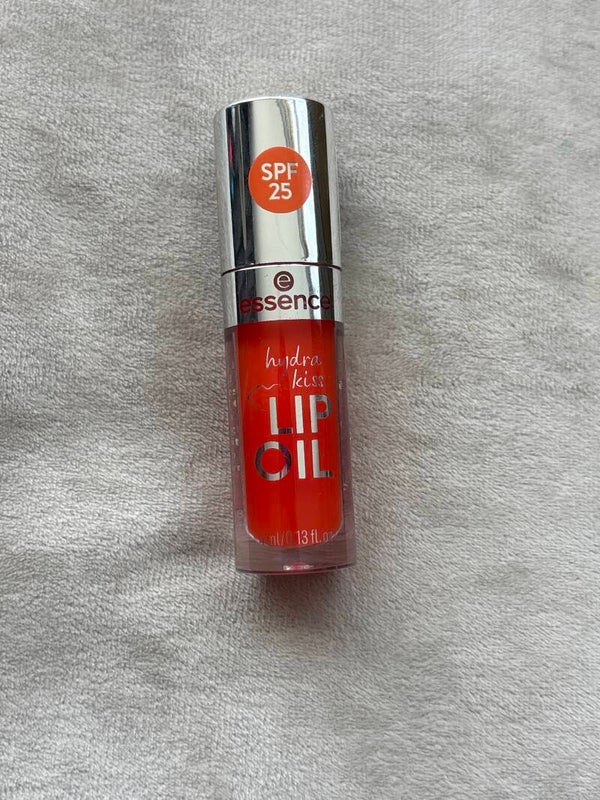 essence hydra kiss lip oil pocketful of sunshine