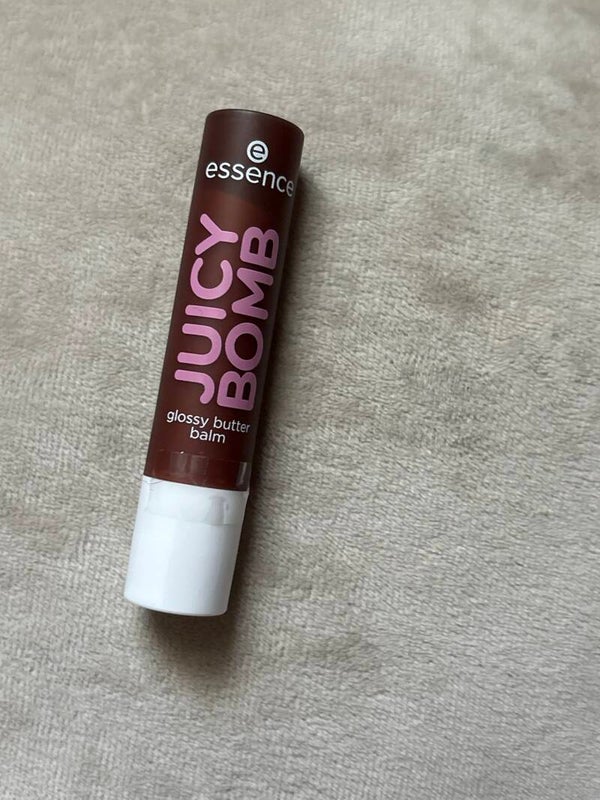 essence juicy bomb glossy butter balm choco lot to handle