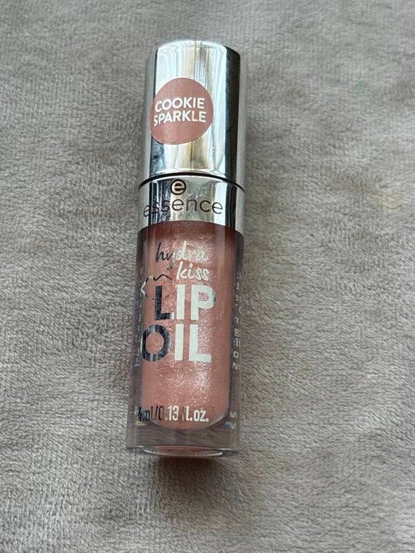 essence hydra kiss lip oil cookies sparkle