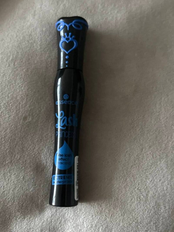 essence lash princess false lash effect mascara extreme waterproof