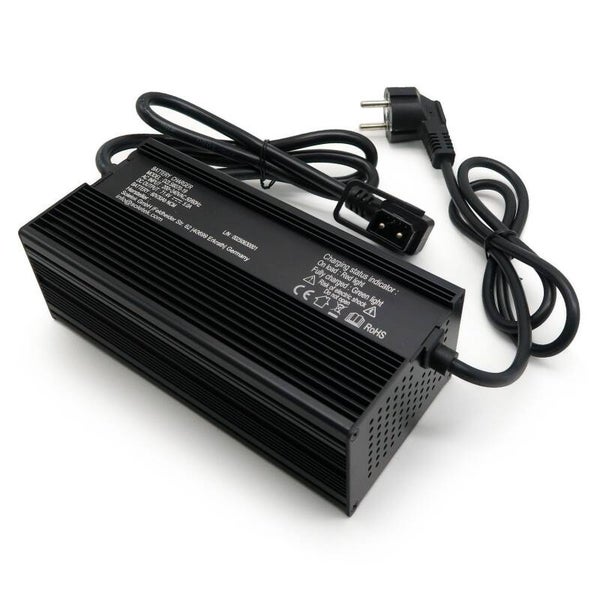 Quad25V3/R26 - Ladegerät 60V/30Ah für Lithium-NCM-Akku, Eckig, Alugehäuse, 71,4V/5A