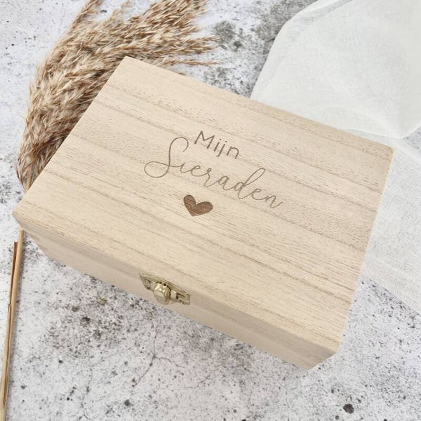 Houten kistje - mijn sieraden