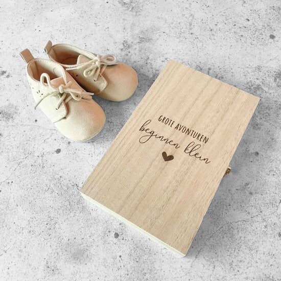 Grote avonturen beginnen klein - Houten kistje